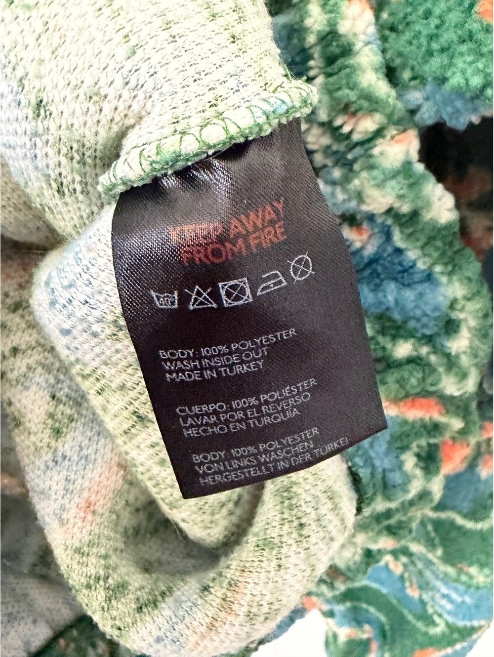 Urban Outfitters Long Sleeve 1/4 Zip Fleece Cozy Teddy Texture Sweater Size S - Picture 7 of 8